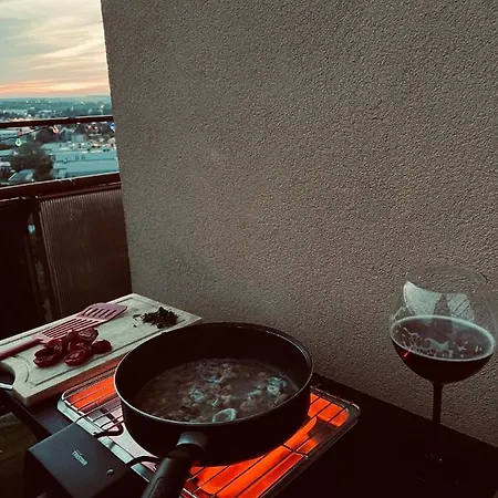 -self-check- Luxury View Penthouse On The Roof Of
