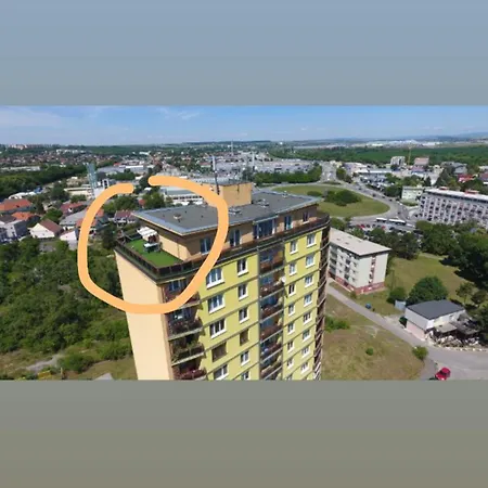 -self-check- Luxury View Penthouse On The Roof Of * Nitra